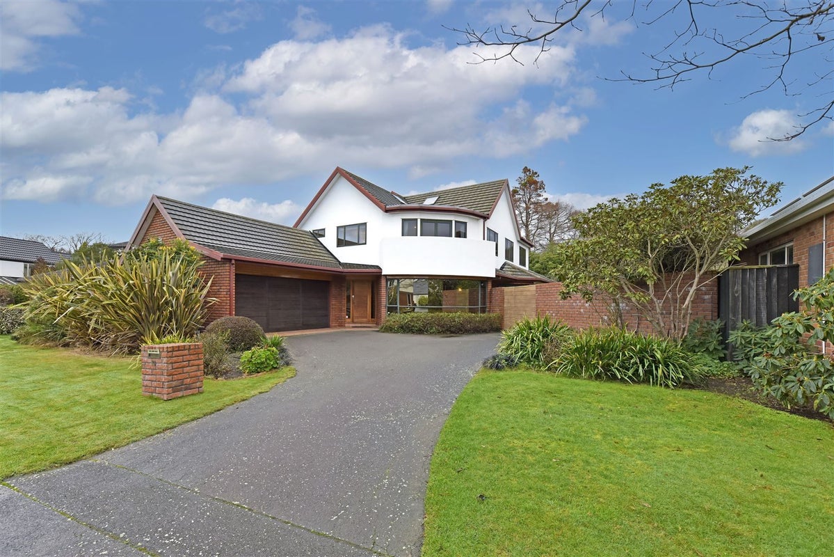 10 Parkham Drive, Burnside, Christchurch - Carousel 1