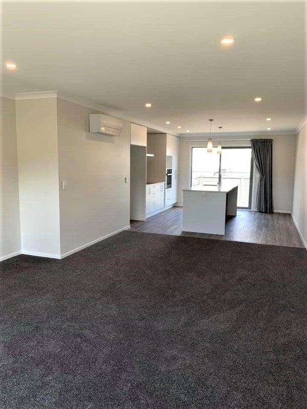 7 Karearea Avenue, Kenepuru, Porirua - Carousel 2