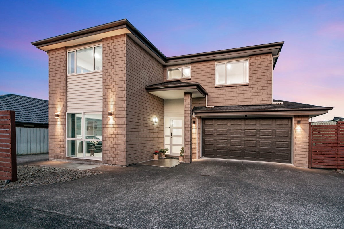 1C Babich Road, Henderson Valley, Auckland - Carousel 2