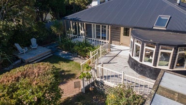 14 Whanake Street, Titahi Bay, Porirua - Carousel 1