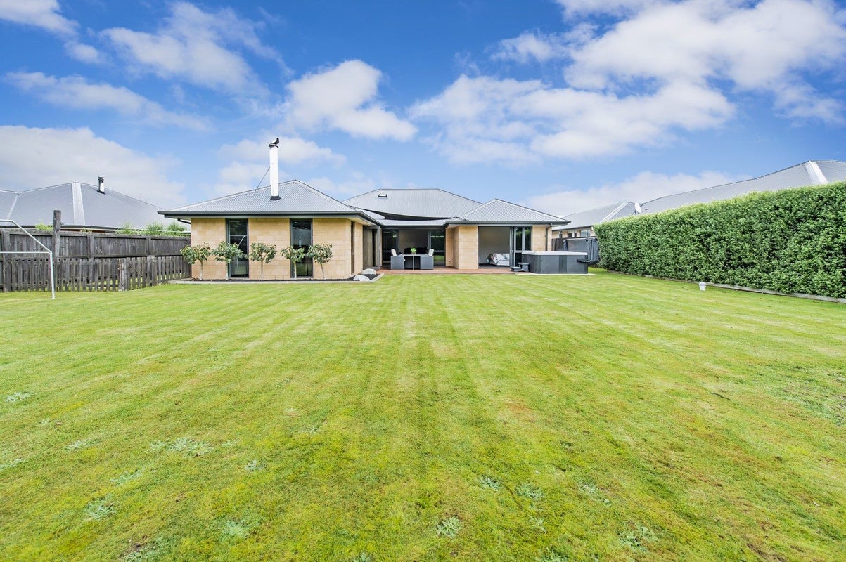 7 Glen Oak Drive, Kirwee - Carousel 2