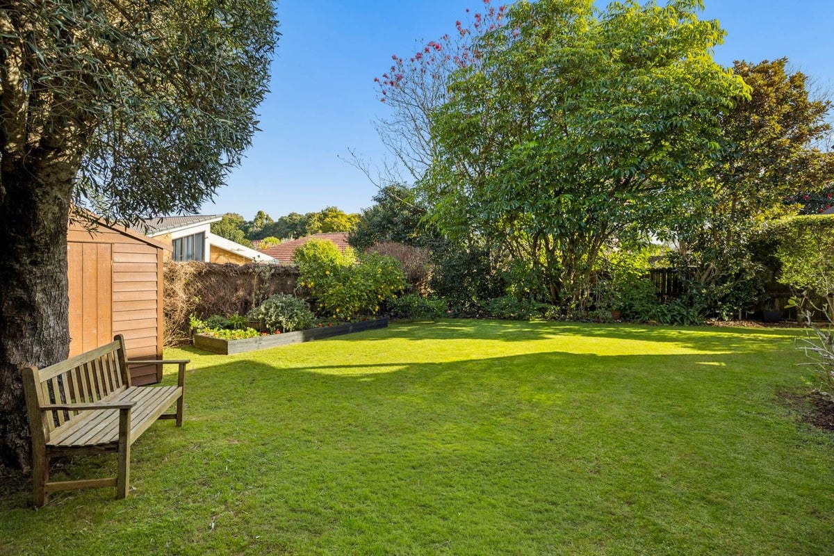 18A Rewi Road, Royal Oak, Auckland - Carousel 2