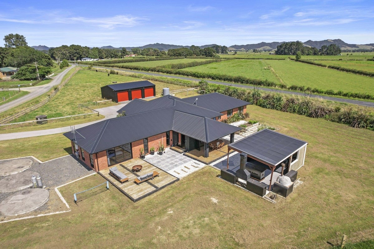 1042 Orini Road, Taupiri - Carousel 1
