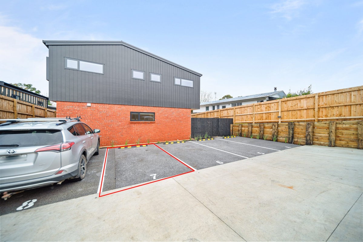 7/97 Atkinson Road, Titirangi, Auckland - Carousel 20