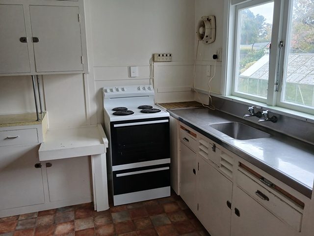 135 Park Road, West End, Palmerston North - Carousel 2