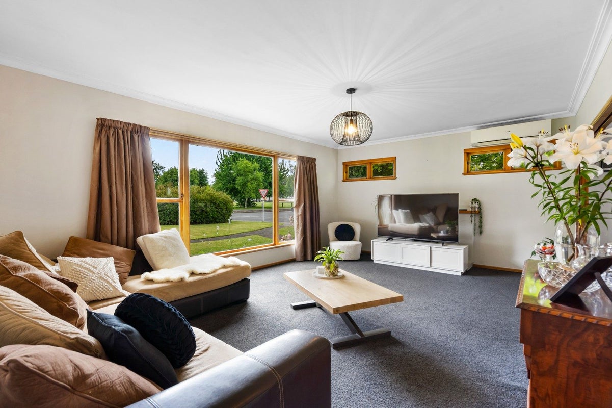 717 Windsor Avenue, Parkvale, Hastings - Carousel 2
