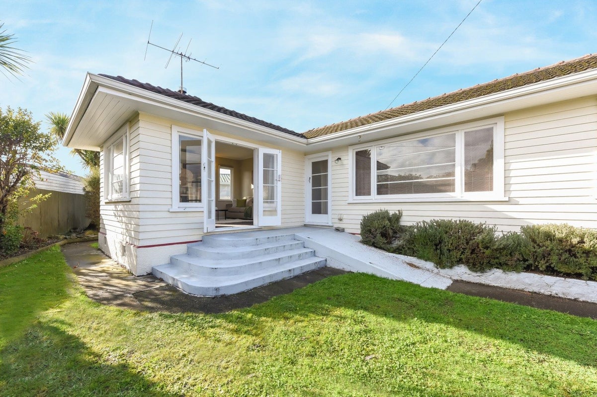 2/50 Parkers Road, Tahunanui, Nelson - Carousel 2