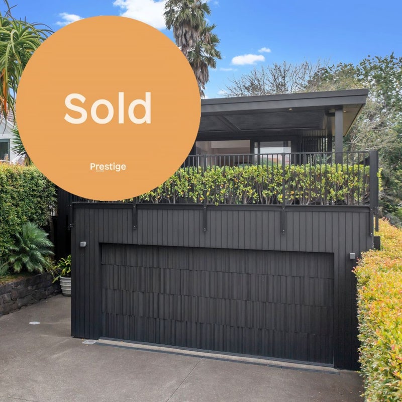 24A PENNING ROAD, Castor Bay, Auckland - Carousel 1