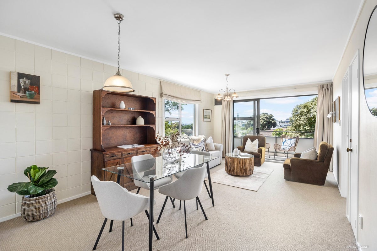 11/44 Esplanade Road, Mount Eden, Auckland - Carousel 2