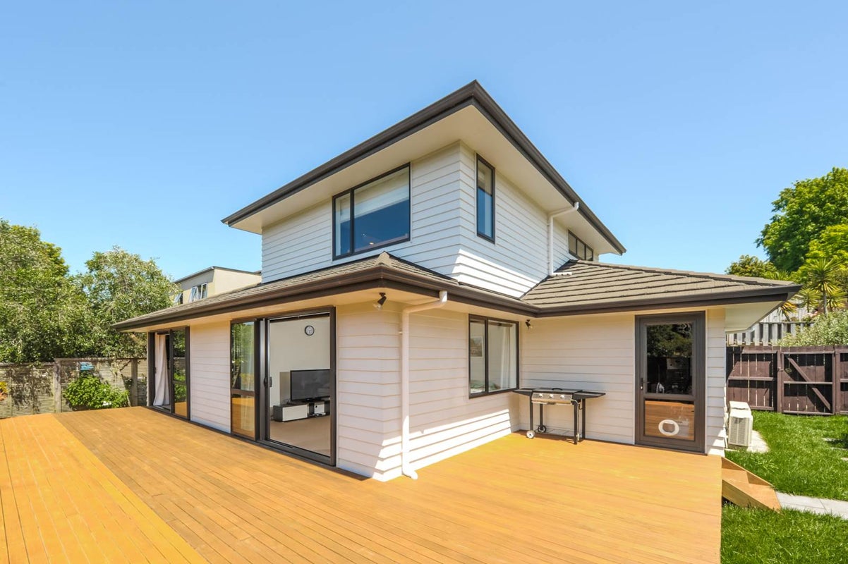 10D Tipene Place, Meadowbank, Auckland - Carousel 2