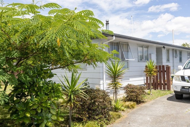 56 Columbus Crescent, Flaxmere, Hastings - Carousel 3