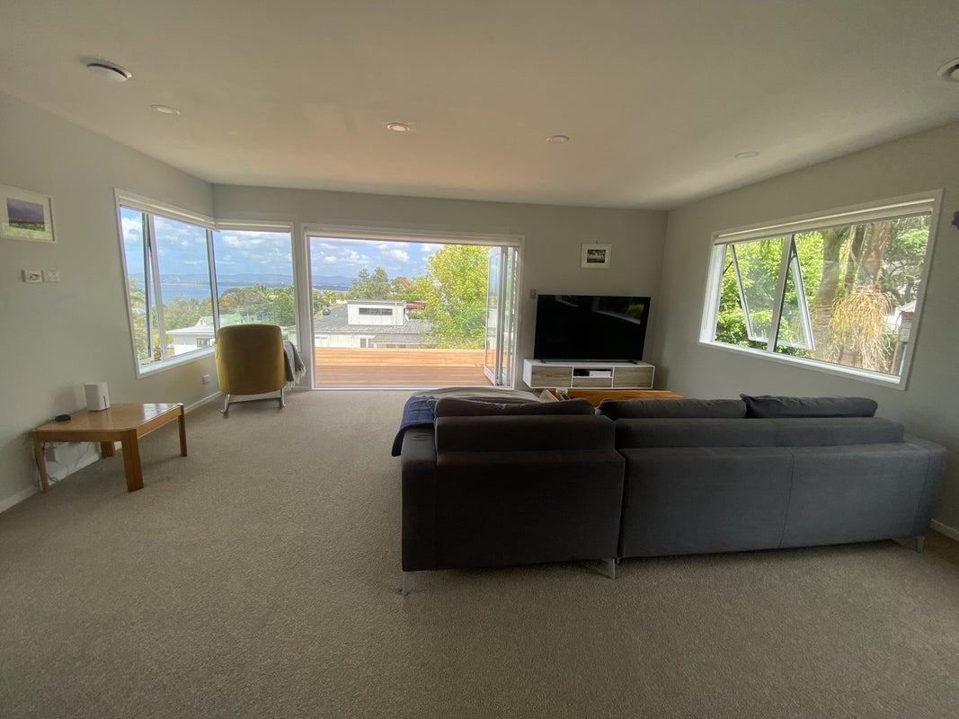 13A Sea Vista Avenue, Beach Haven, North Shore City - Carousel 2