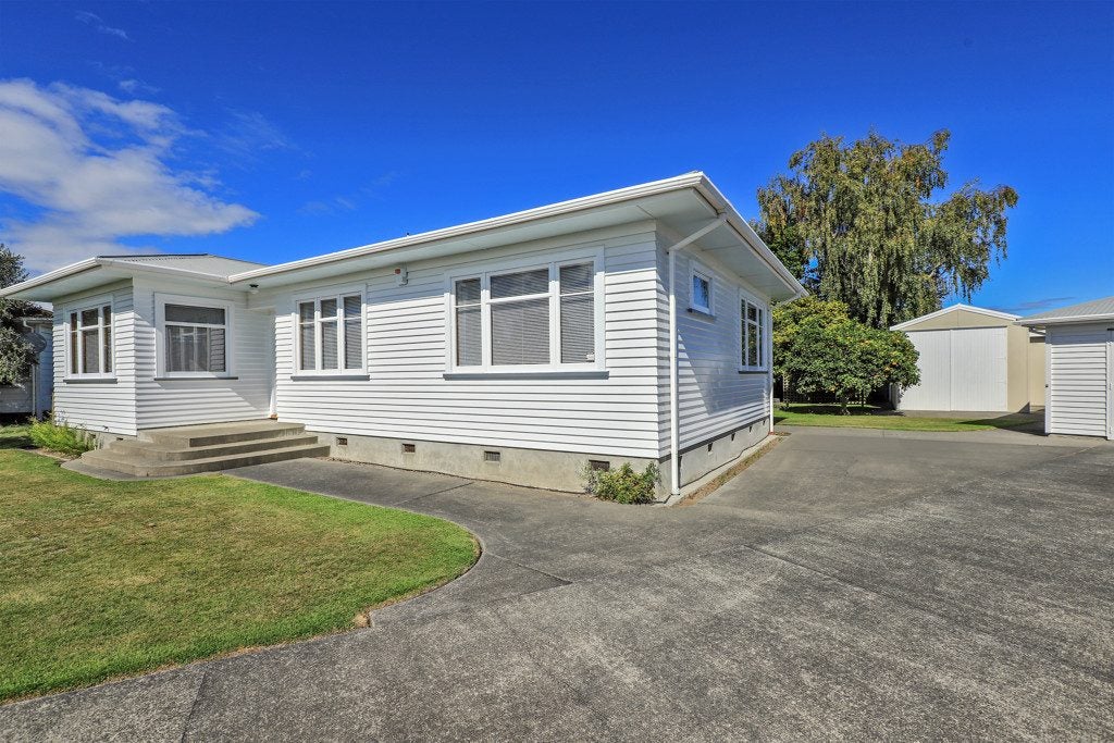437 Dalcross Street, Mayfair, Hastings - Carousel 20