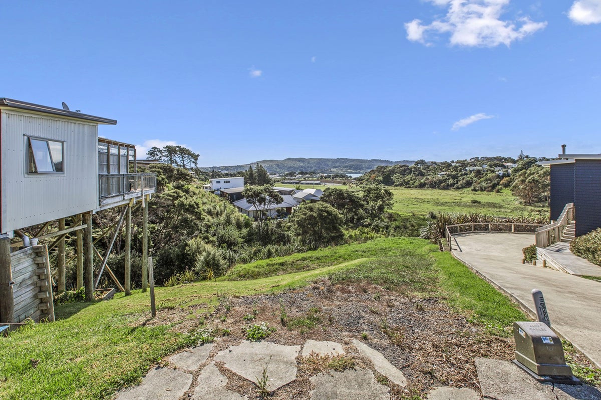 25 Seabreeze Way, Raglan - Carousel 18
