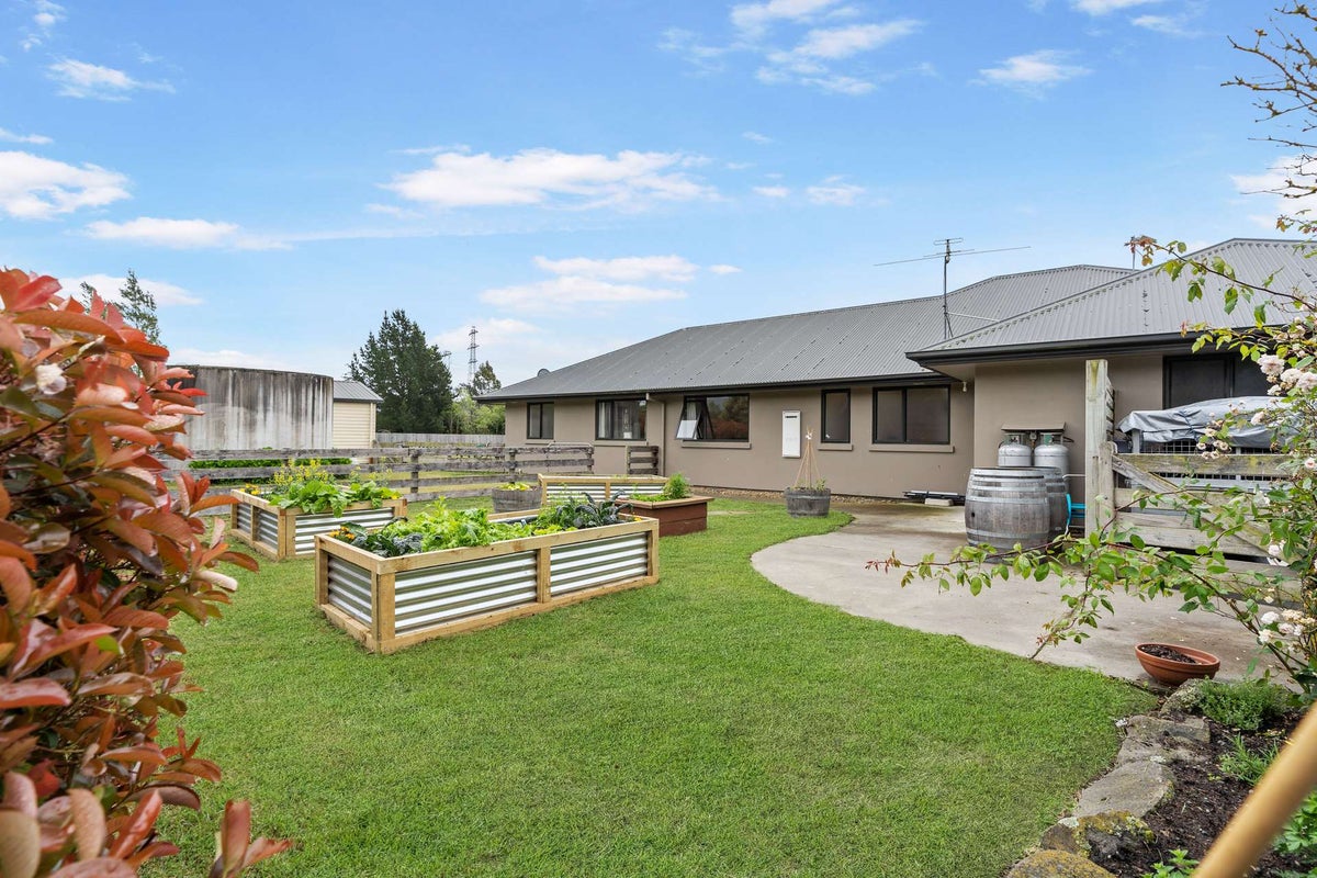 12 Wetherfield Lane, Swannanoa, Kaiapoi - Carousel 2
