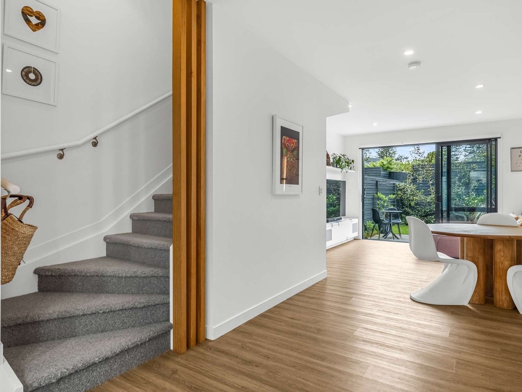 5/32 Leybourne Circle, Glen Innes, Auckland - Carousel 2