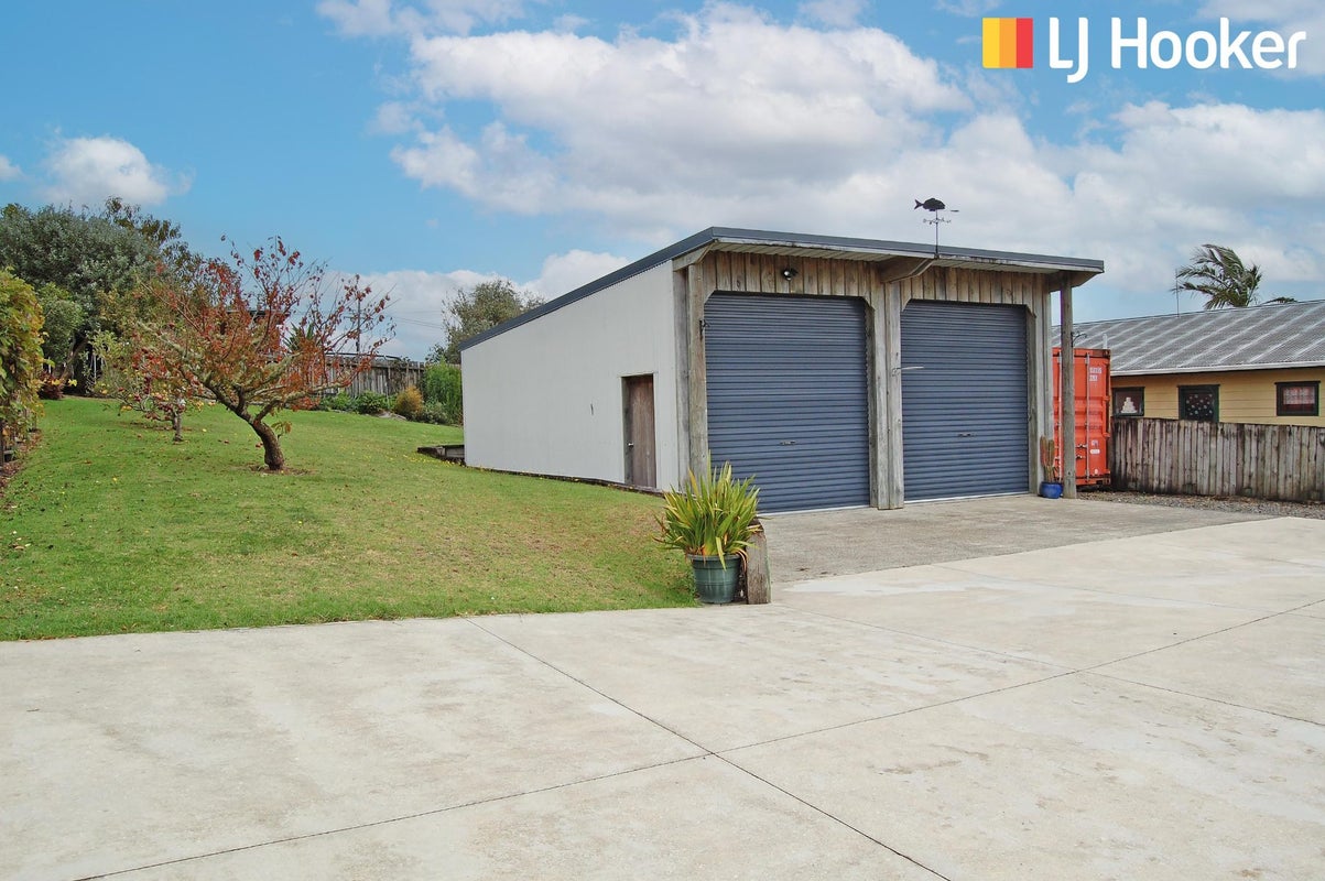 17 Marshall Road, Kaiwaka - Carousel 1