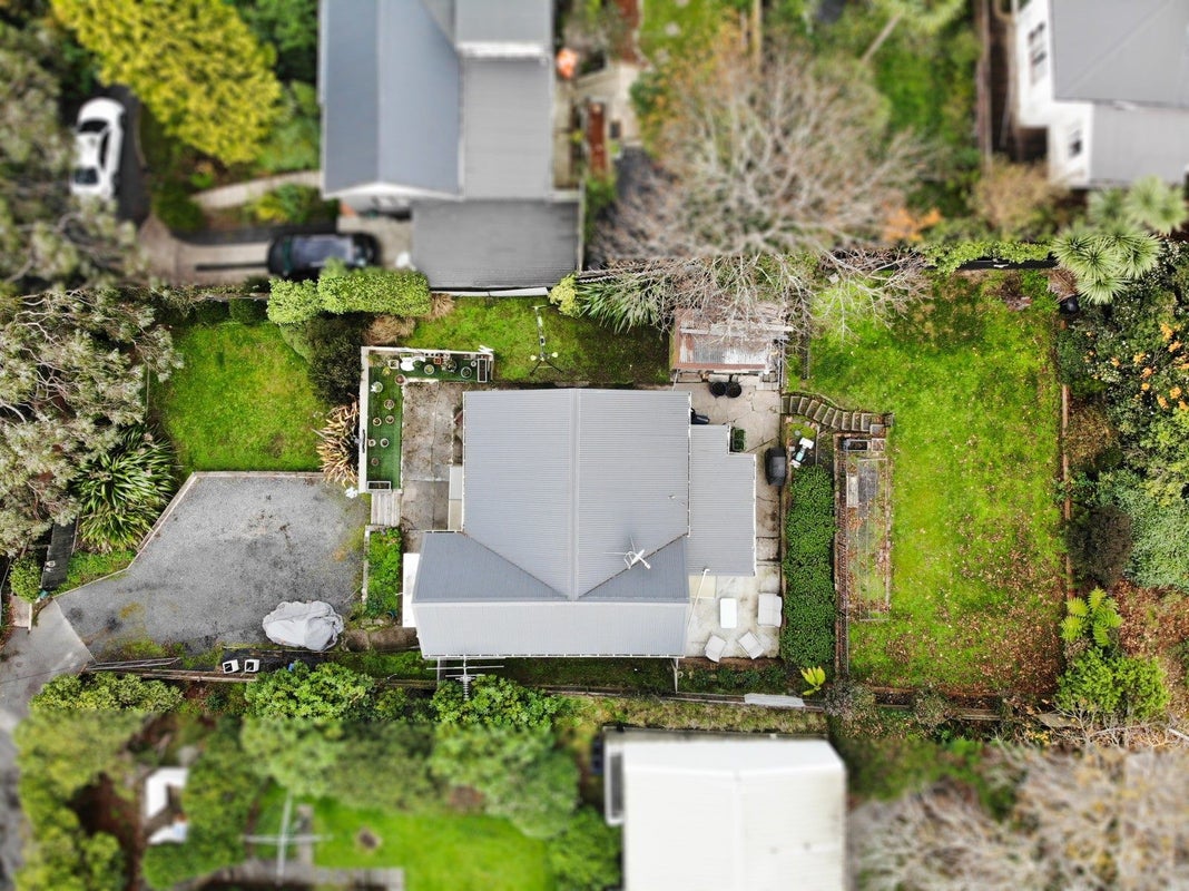 33 Beresford Street, Kaikorai, Dunedin - Carousel 18