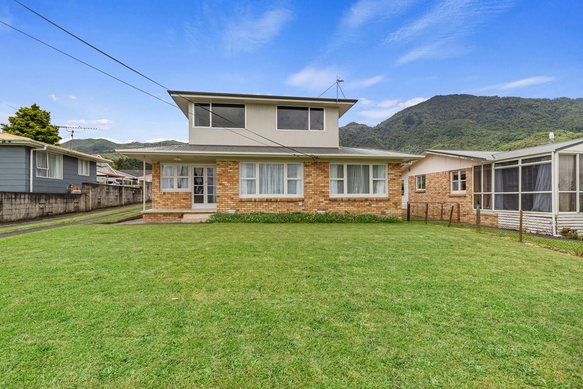 63 East Avenue, Te Aroha, Te Aroha - Carousel 1