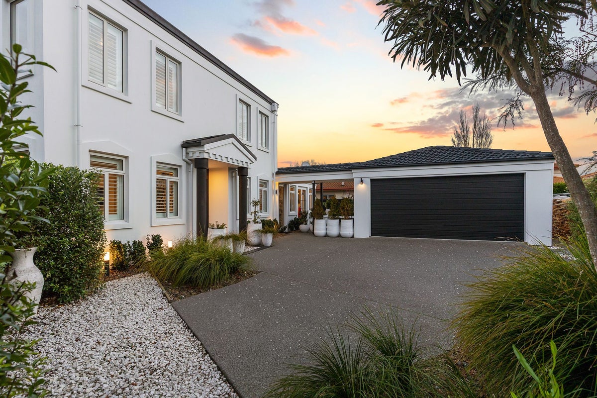 12 Mica Place, Northwood, Christchurch - Carousel 1