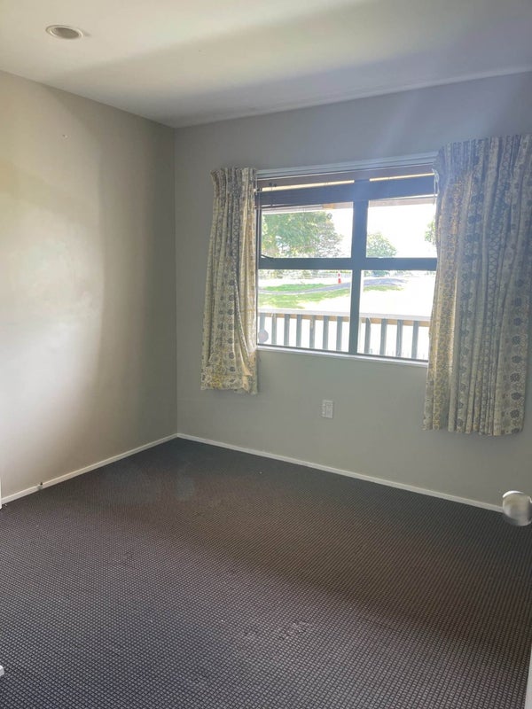 2/31 St Leonards Road, Kelston, Auckland - Carousel 9