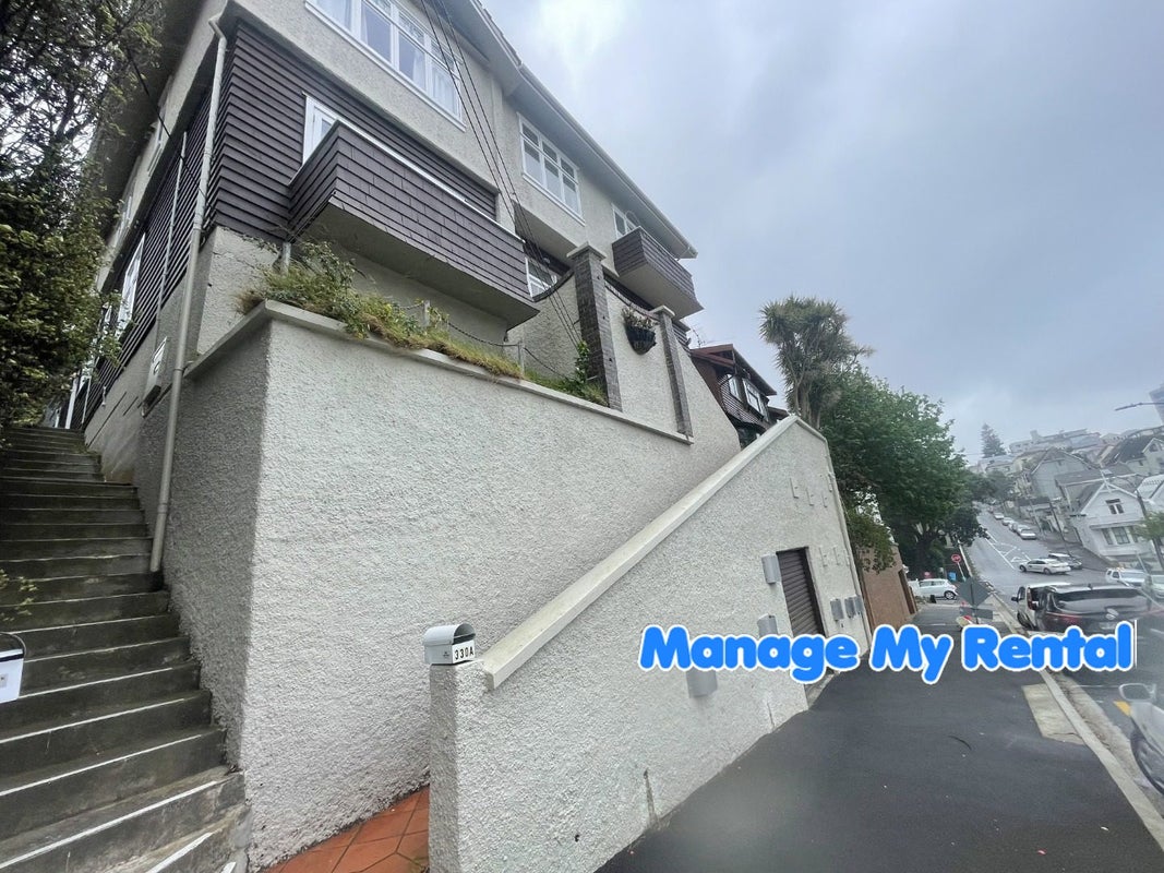 330B The Terrace, Te Aro, Wellington - Carousel 1