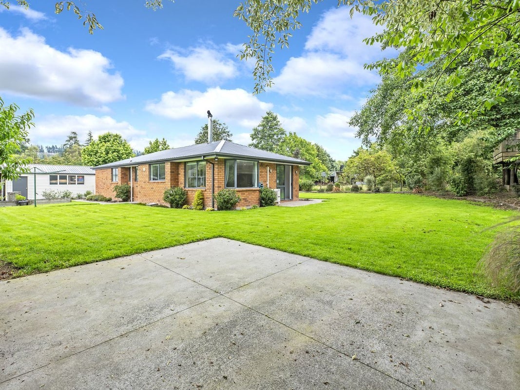 5 Railway Terrace, Glentunnel, Coalgate - Carousel 2