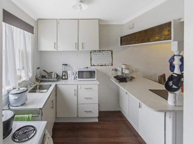 3/214 Crinan Street, Appleby, Invercargill - Carousel 2