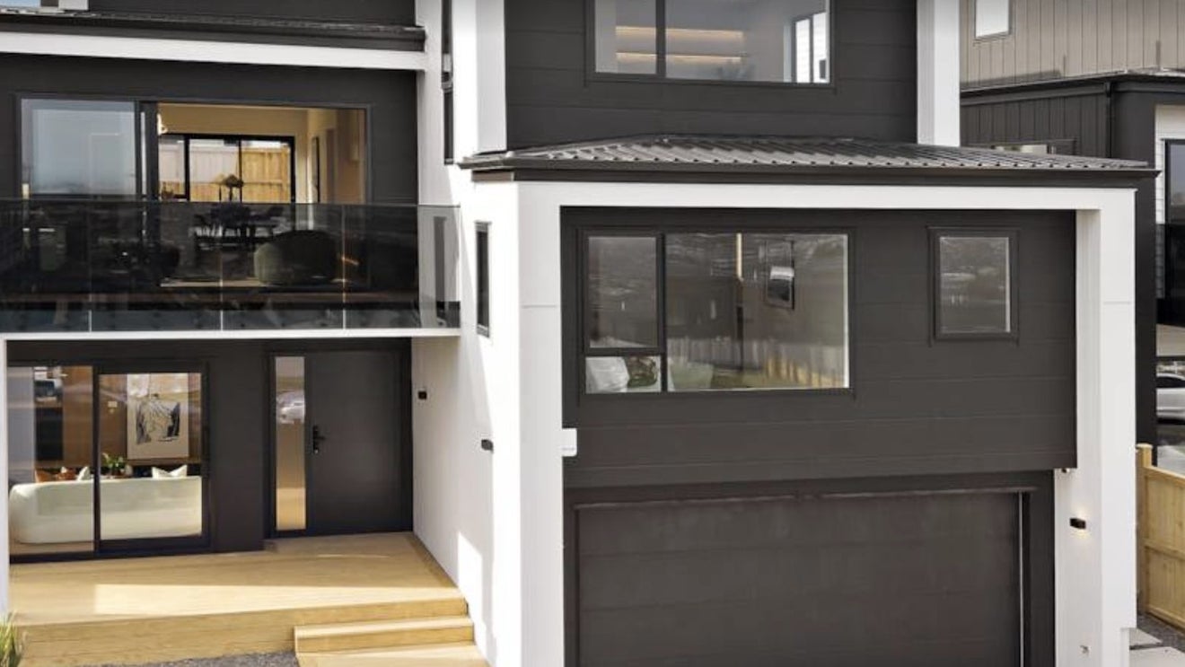12 Mill Hill Close, Flat Bush, Auckland - Carousel 1