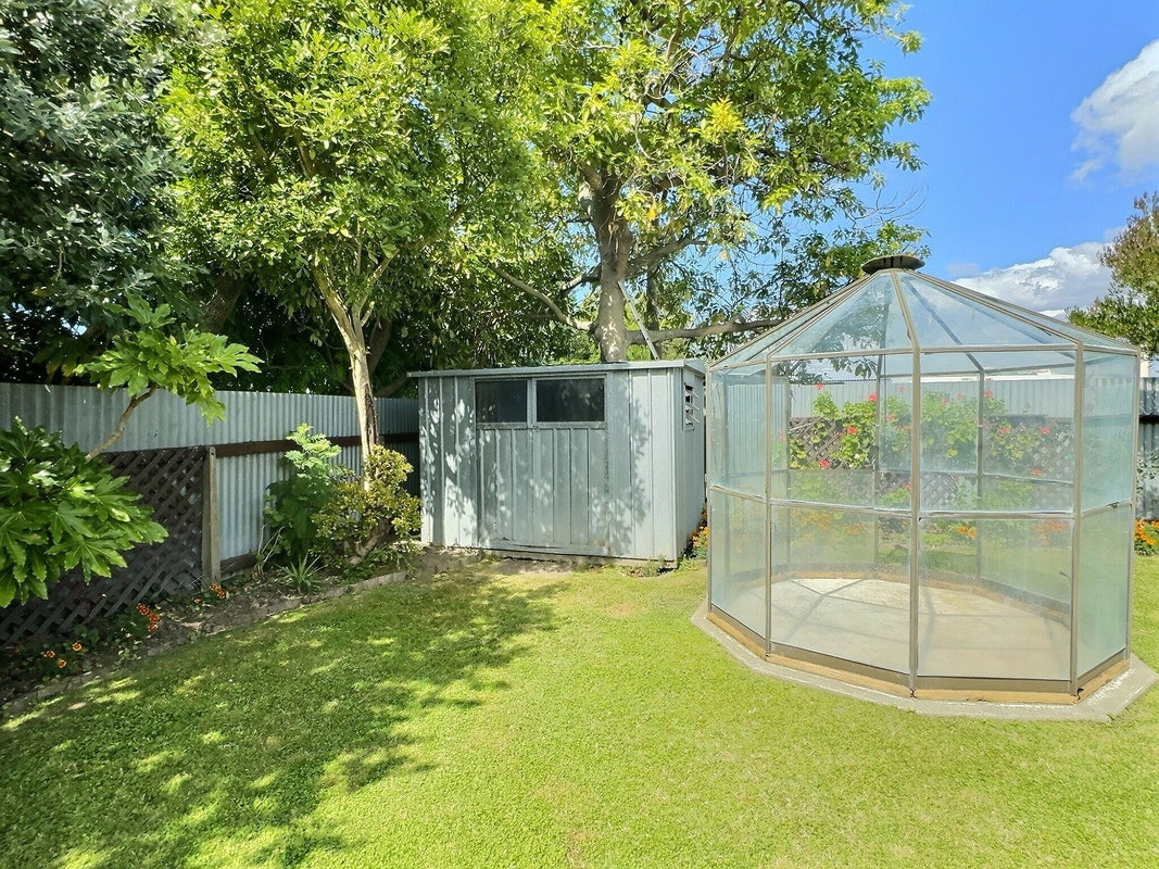 6 Selkirk Street, Tamatea, Napier - Carousel 12
