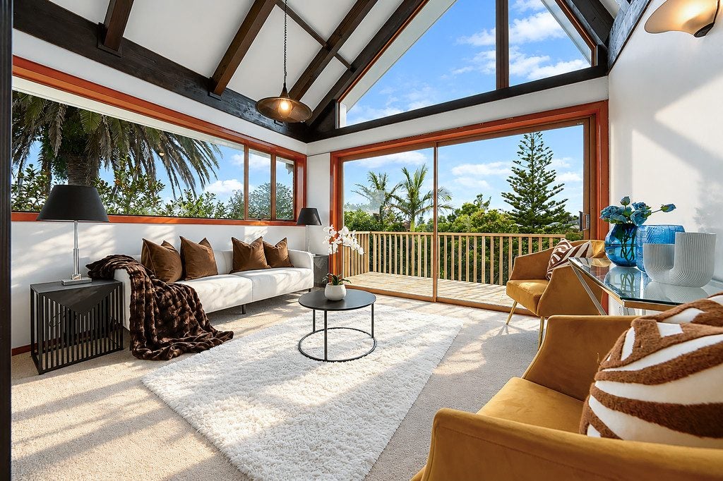 14 Glamorgan Drive, Torbay, Auckland - Carousel 1