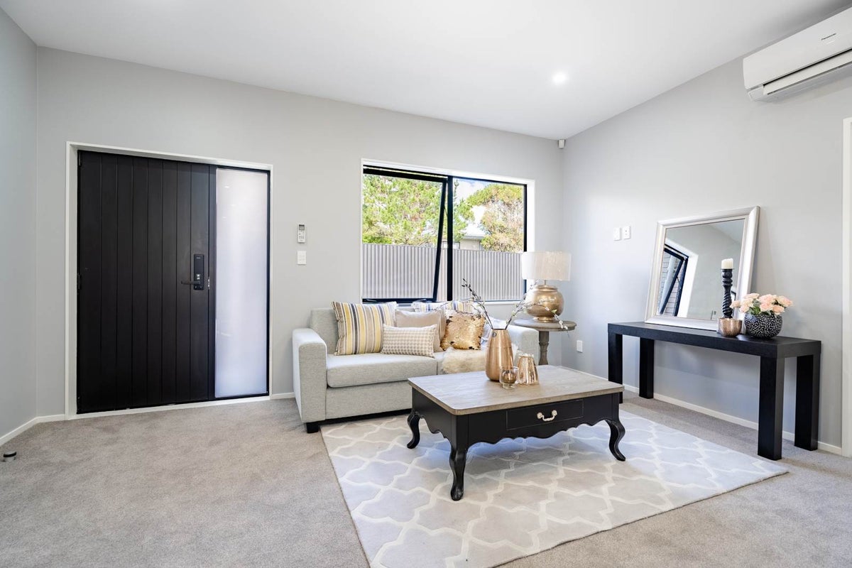 6B Hetherington Road, Ranui, Auckland - Carousel 1