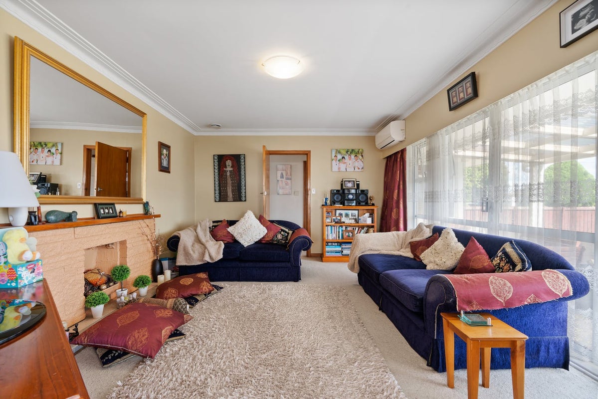 12 Hooks Road, Manurewa, Auckland - Carousel 11