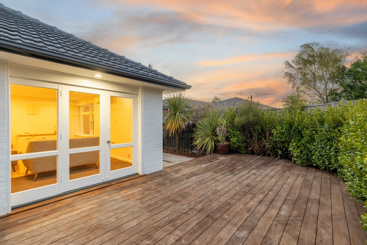 15 Thornton Street, Mairehau, Christchurch - Carousel 19