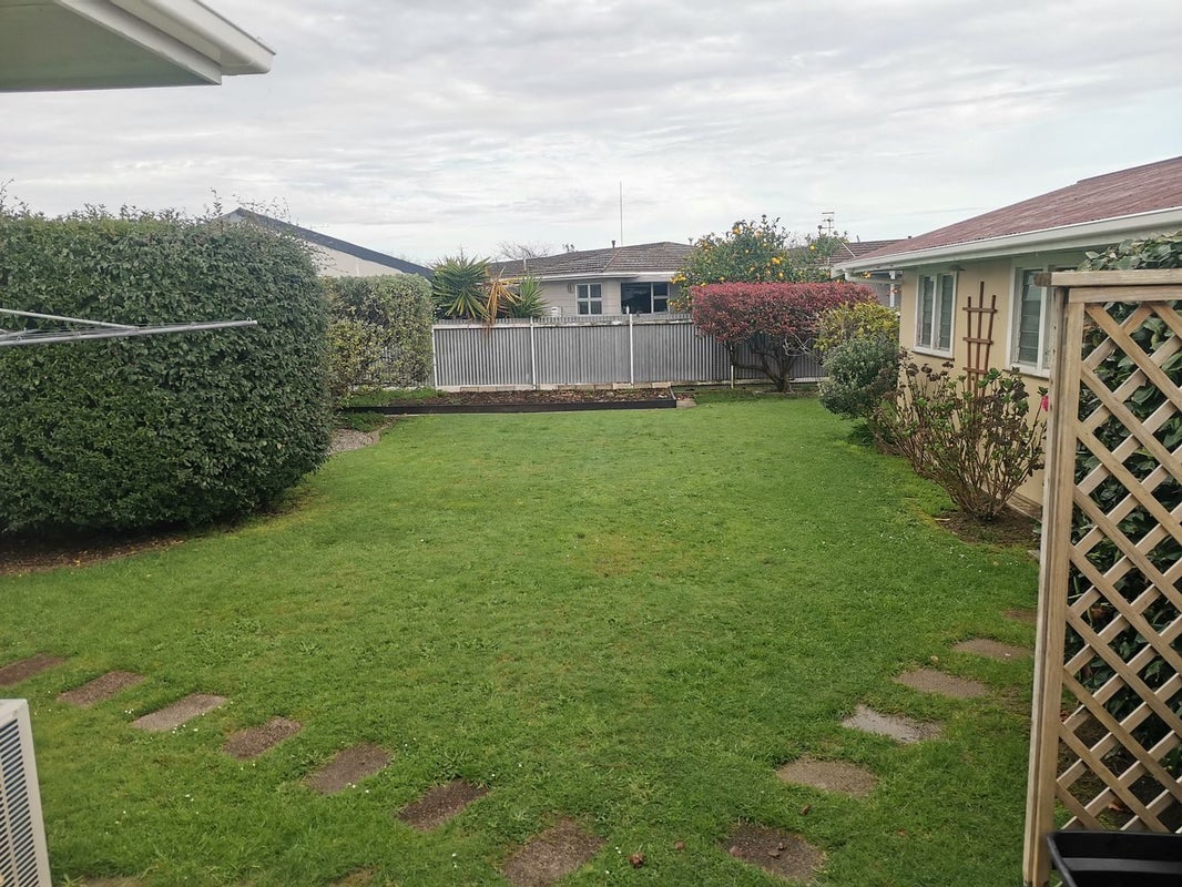 10 Ellesmere Crescent, Highbury, Palmerston North - Carousel 2