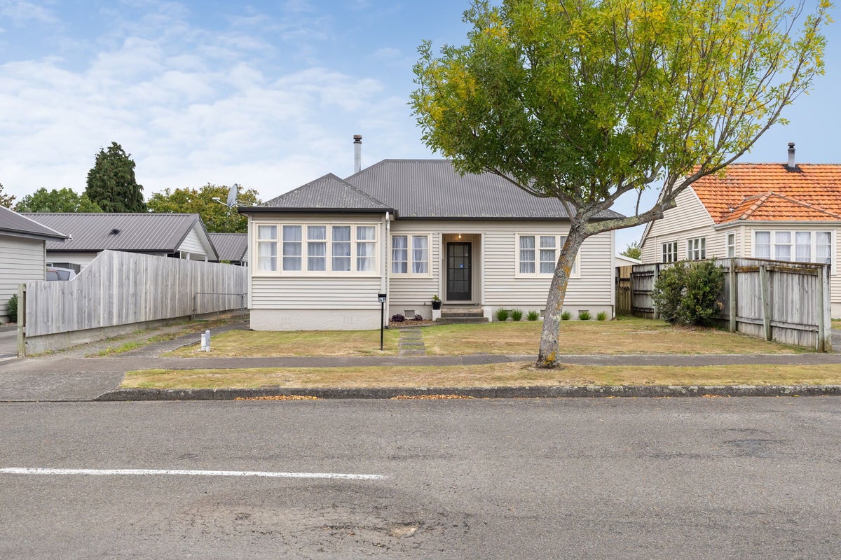 49 Ihle Street, Terrace End, Palmerston North - Carousel 14