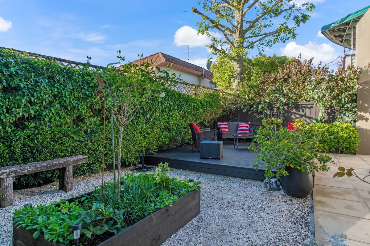 2/58 St Johns Road, Meadowbank, Auckland - Carousel 1