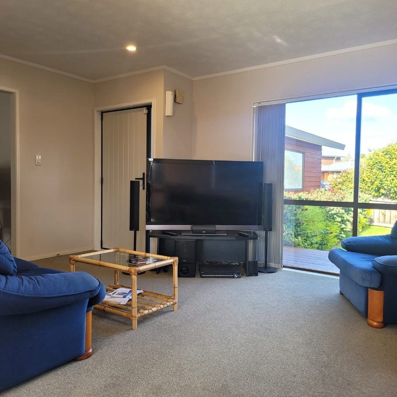 27 Septimus Place, Henderson, Auckland - Carousel 2