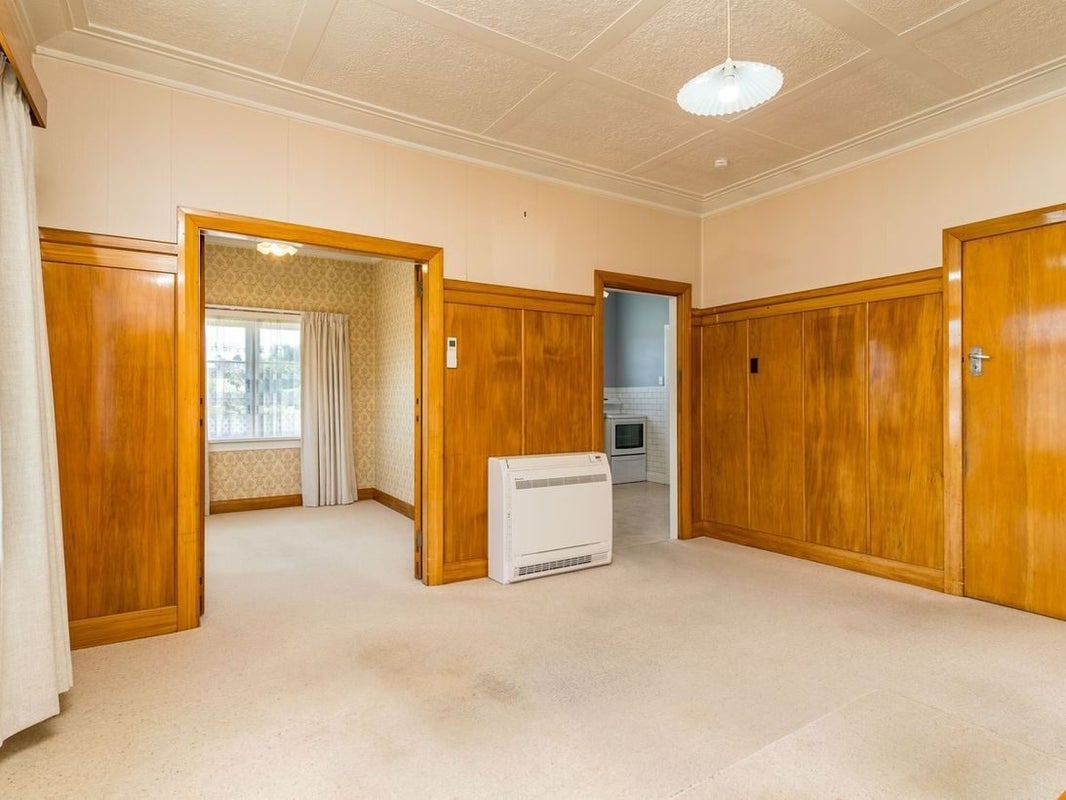 6 Chapman Street, Wakari, Dunedin - Carousel 1