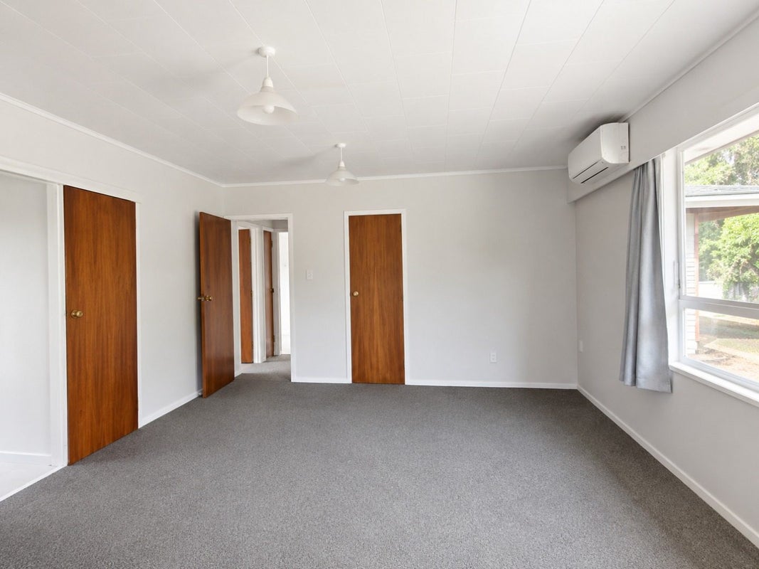 2/93 BLEDISLOE RD, MARAENUI, NAPIER - Carousel 2