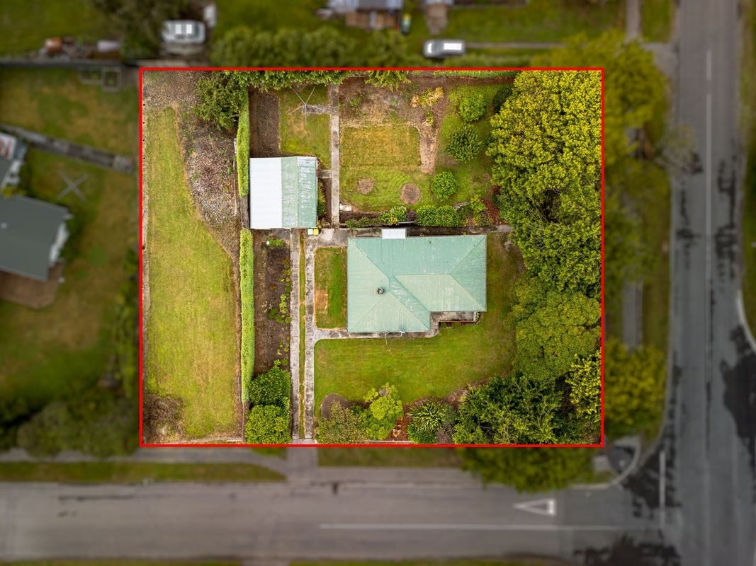 2 Brook Street, Southbridge, Southbridge - Carousel 24