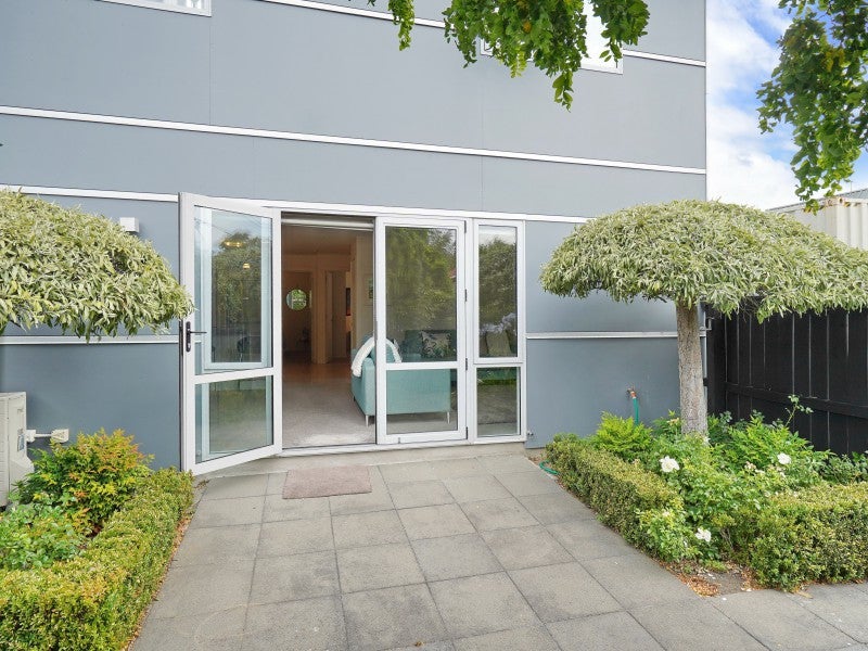 1/8 Hutcheson Street, Sydenham, Christchurch - Carousel 12