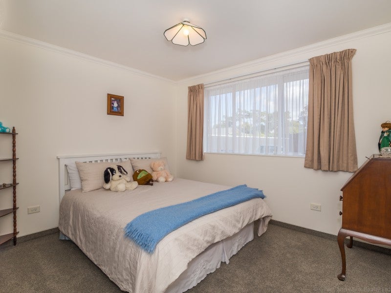 10A Hay Street, Ebdentown, Upper Hutt - Carousel 2