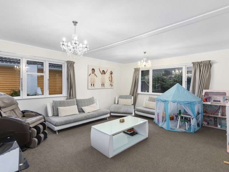 15 Stanley Street, Wainuiomata, Lower Hutt - Carousel 2