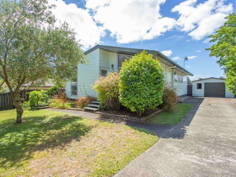 4 Onyx Place, Pukehangi, Rotorua - Carousel 1