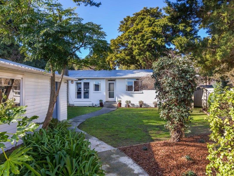 13 Rosina Street, Clouston Park, Upper Hutt - Carousel 1