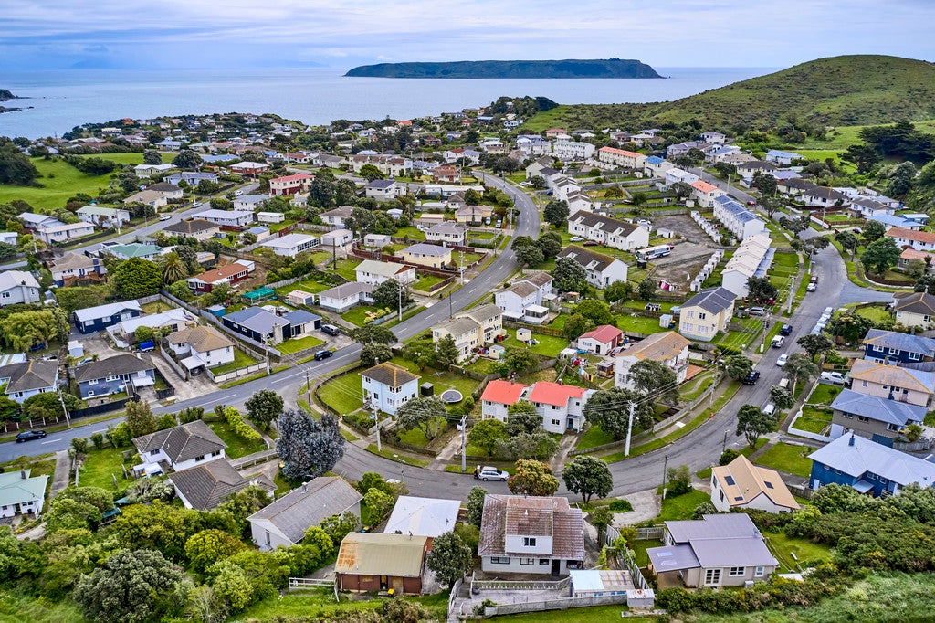 10 Owhiti Street, Titahi Bay, Porirua - Carousel 14