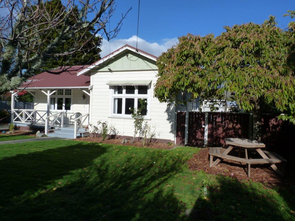 18 Hayward Street, Featherston - Carousel 20