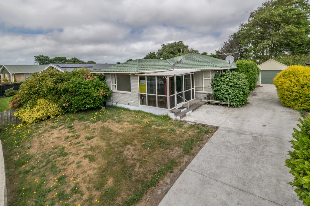 47 Strathfield Avenue, Dallington, Christchurch - Carousel 2
