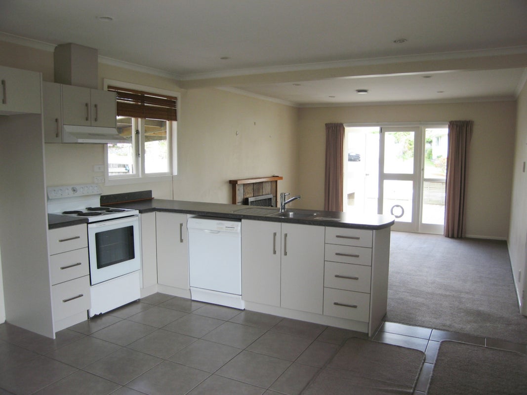 8 Galbraith Street, Springfield, Rotorua - Carousel 2